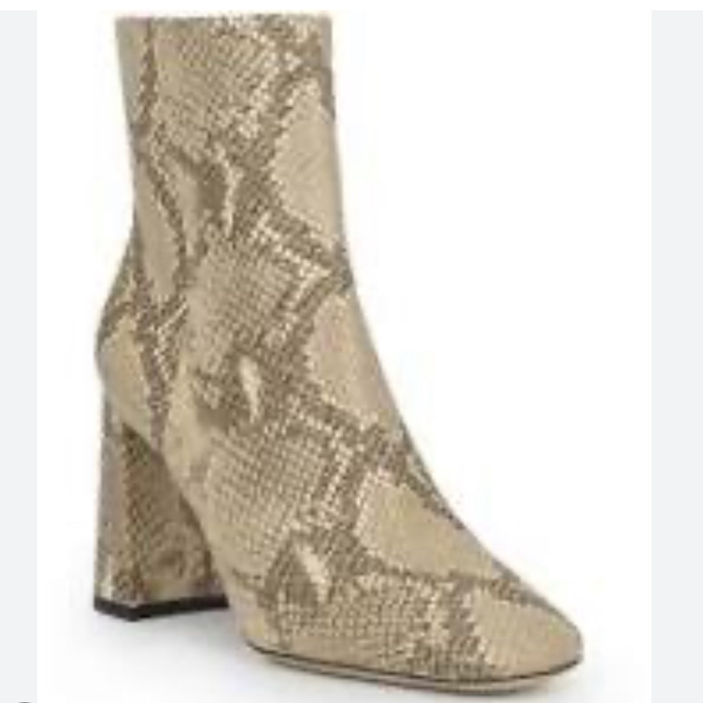 Sam Edelman “Codie” wheat snake print square toe size 8 bootie